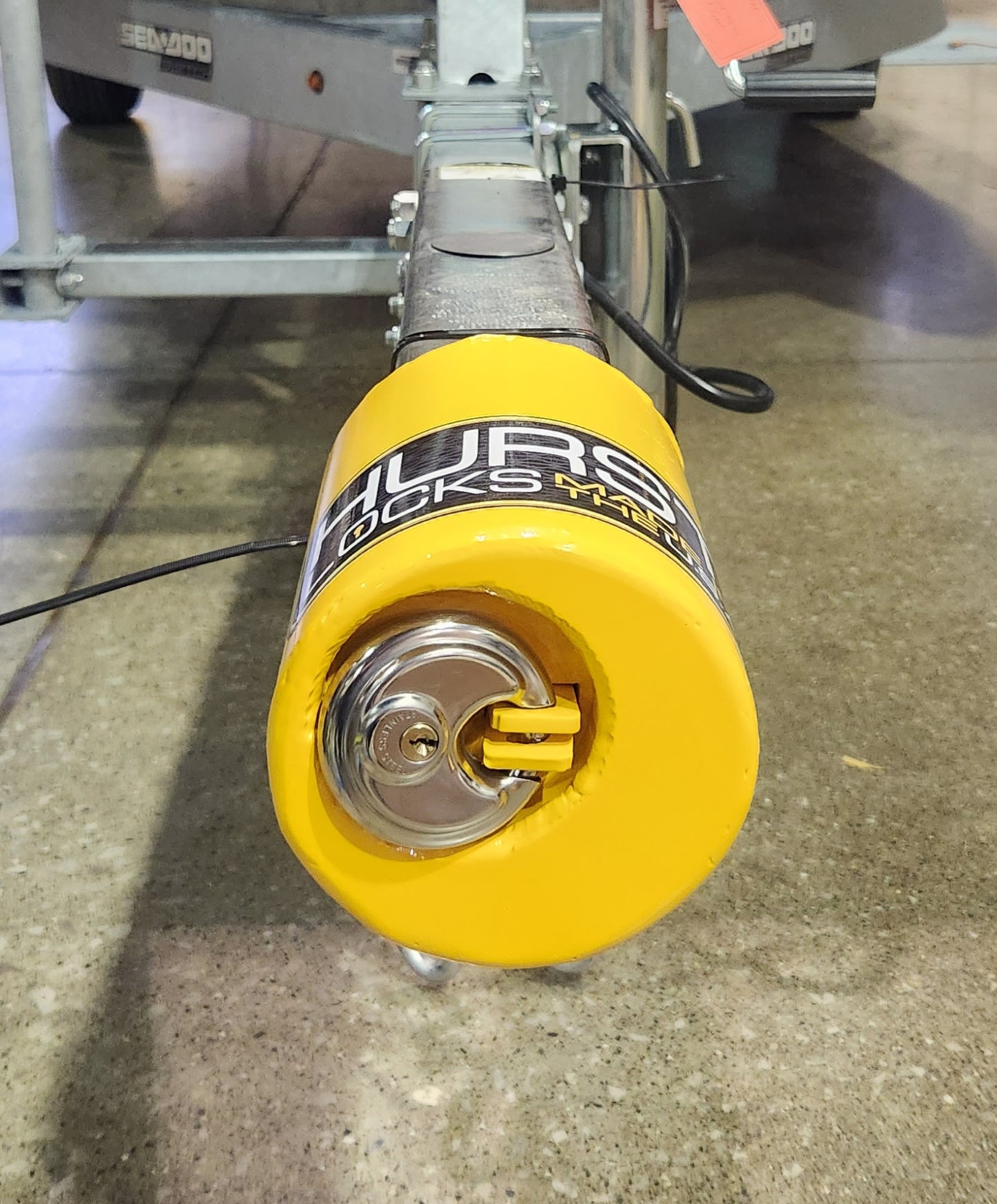 2" Straight tongue trailer lock